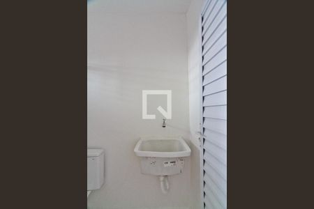 Apartamento para alugar com 35m², 2 quartos e sem vaga Apartamento para alugar com 35m², 2 quartos e sem vagaBanheiro
