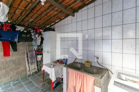 Casa à venda com 120m², 4 quartos e 1 vagaÁrea de Serviço