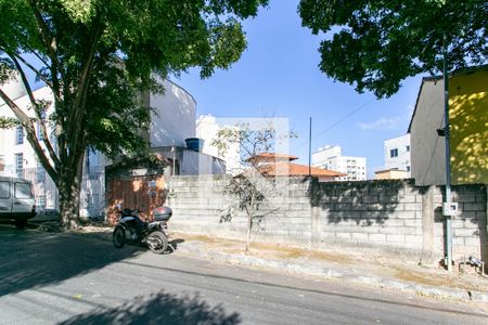 Casa à venda com 120m², 4 quartos e 1 vagaFachada