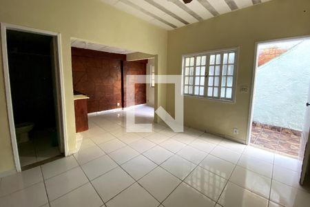 Casa para alugar com 120m², 3 quartos e 1 vagaSala kitnet