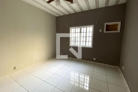 Casa para alugar com 120m², 3 quartos e 1 vagaQuarto Kitnet