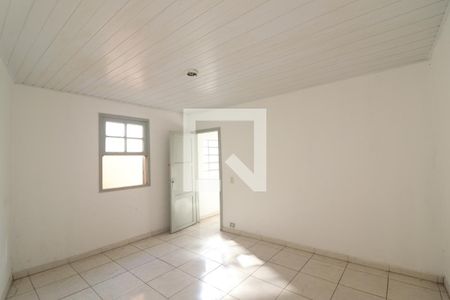 Quarto 1 de casa para alugar com 2 quartos, 41m² em Vila Bandeirantes, São Paulo