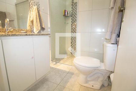 Casa à venda com 80m², 2 quartos e 2 vagas Casa à venda com 80m², 2 quartos e 2 vagasBanheiro