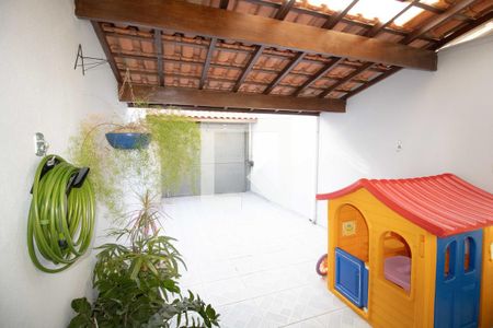 Casa à venda com 80m², 2 quartos e 2 vagas Casa à venda com 80m², 2 quartos e 2 vagasGaragem