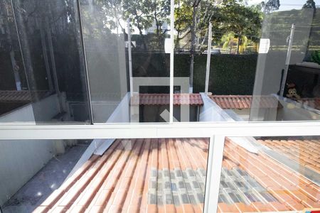 Casa à venda com 80m², 2 quartos e 2 vagas Casa à venda com 80m², 2 quartos e 2 vagasVista da Sacada