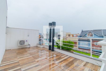 Casa de condomínio para alugar com 230m², 3 quartos e 2 vagasTerraço