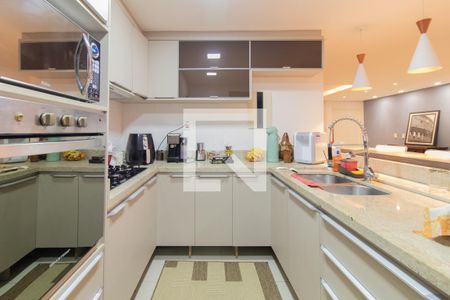 Casa de condomínio para alugar com 230m², 3 quartos e 2 vagasCozinha e Área de Serviço