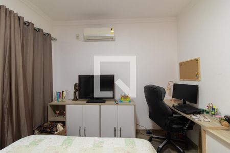 Casa de condomínio para alugar com 230m², 3 quartos e 2 vagasQuarto 2