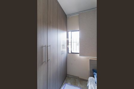 Casa à venda com 300m², 4 quartos e 9 vagas Casa à venda com 300m², 4 quartos e 9 vagasQuarto 2