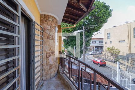 Casa à venda com 300m², 4 quartos e 9 vagas Casa à venda com 300m², 4 quartos e 9 vagasSacada