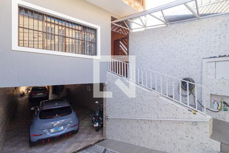 Casa à venda com 300m², 4 quartos e 9 vagas Casa à venda com 300m², 4 quartos e 9 vagasGaragem