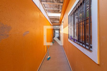 Casa à venda com 300m², 4 quartos e 9 vagas Casa à venda com 300m², 4 quartos e 9 vagasQuintal