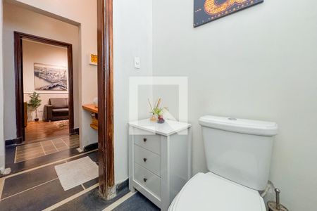 Casa à venda com 320m², 6 quartos e 7 vagasLavabo