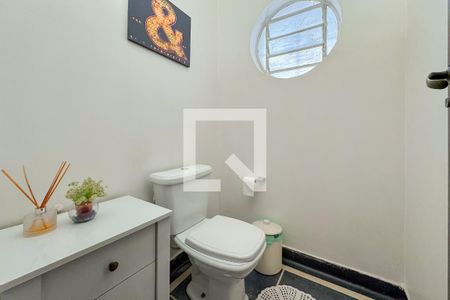 Casa à venda com 320m², 6 quartos e 7 vagasLavabo