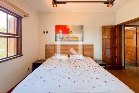 Casa à venda com 320m², 6 quartos e 7 vagasSuíte Master