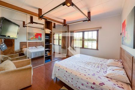 Casa à venda com 320m², 6 quartos e 7 vagasSuíte Master