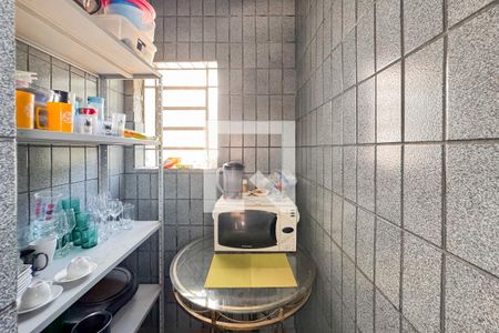 Casa à venda com 320m², 6 quartos e 7 vagasCozinha