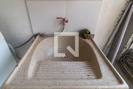 Casa à venda com 160m², 7 quartos e sem vagaÁrea de Serviço 2