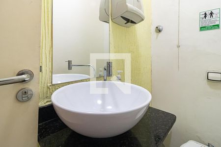 Casa à venda com 100m², 3 quartos e sem vaga Casa à venda com 100m², 3 quartos e sem vagaLavabo