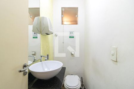 Casa à venda com 100m², 3 quartos e sem vaga Casa à venda com 100m², 3 quartos e sem vagaLavabo