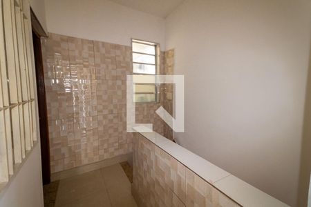 Casa para alugar com 59m², 2 quartos e sem vagaEscada