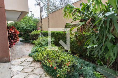 Apartamento para alugar com 67m², 2 quartos e 1 vagaÁrea comum