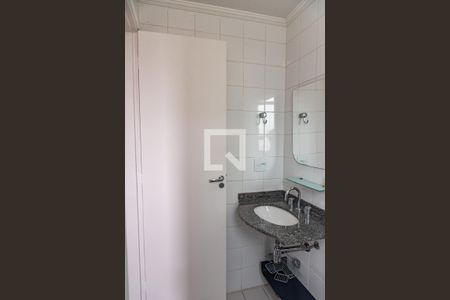 Apartamento para alugar com 67m², 2 quartos e 1 vagaBanheiro da suíte 1