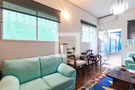 Sala de casa à venda com 3 quartos, 177m² em Vila Romana, São Paulo