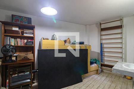 Casa à venda com 177m², 3 quartos e 3 vagas Casa à venda com 177m², 3 quartos e 3 vagasQuarto 3