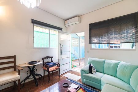 Sala de casa à venda com 3 quartos, 177m² em Vila Romana, São Paulo