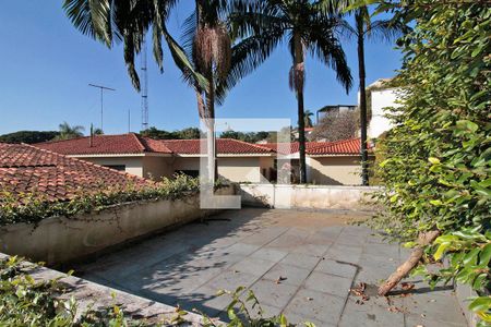 Casa para alugar com 400m², 4 quartos e 5 vagasÁrea externa