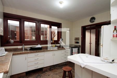 Casa para alugar com 400m², 4 quartos e 5 vagasCozinha