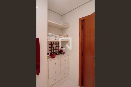 Casa para alugar com 400m², 4 quartos e 5 vagasBanheiro