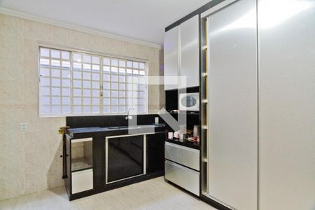 Casa à venda com 300m², 3 quartos e 2 vagasCozinha