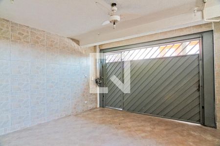 Casa à venda com 300m², 3 quartos e 2 vagasÁrea externa