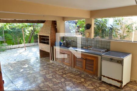 Casa à venda com 100m², 4 quartos e 2 vagasÁrea Gourmet 