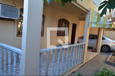 Casa à venda com 100m², 4 quartos e 2 vagasVaranda 2