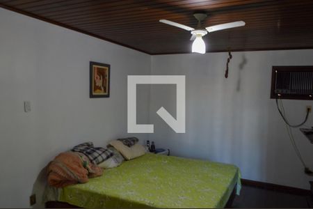 Casa à venda com 100m², 4 quartos e 2 vagasSuíte 2