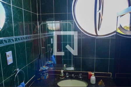 Casa à venda com 100m², 4 quartos e 2 vagasBanheiro da Suíte 2