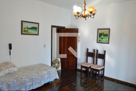 Casa à venda com 100m², 4 quartos e 2 vagasSuíte 1