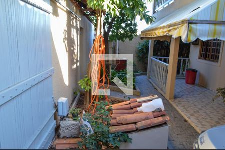 Casa à venda com 100m², 4 quartos e 2 vagas Jardim