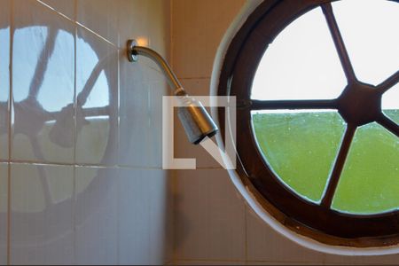 Casa à venda com 100m², 4 quartos e 2 vagasBanheiro