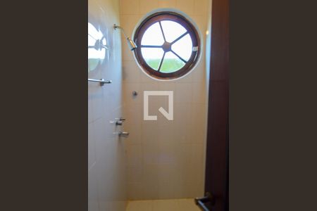 Casa à venda com 100m², 4 quartos e 2 vagasBanheiro