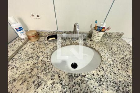 Casa à venda com 125m², 2 quartos e 1 vagaBanheiro 