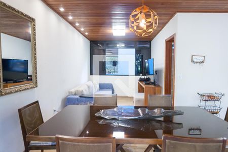Sala de Jantar de casa de condomínio à venda com 3 quartos, 300m² em Ville de Montagne, Nova Lima
