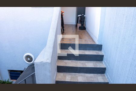 Casa à venda com 194m², 4 quartos e 3 vagasEscada