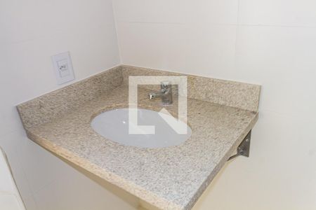 Banheiro de apartamento para alugar com 3 quartos, 95m² em Ipanema, Porto Alegre