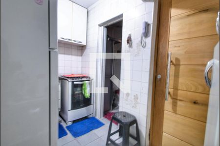 Cozinha de kitnet/studio à venda com 1 quarto, 32m² em Liberdade, São Paulo