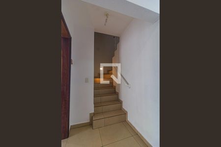 Escada de casa para alugar com 3 quartos, 180m² em Pilarzinho, Curitiba