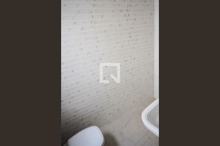 Casa à venda com 150m², 3 quartos e 4 vagas Casa à venda com 150m², 3 quartos e 4 vagasBanheiro Social